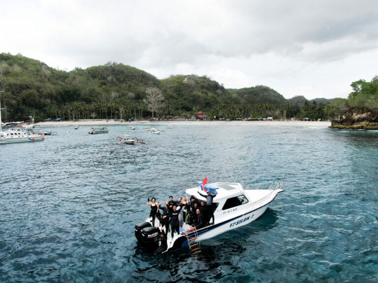 Trip for Overcome Seasickness on Your Diving